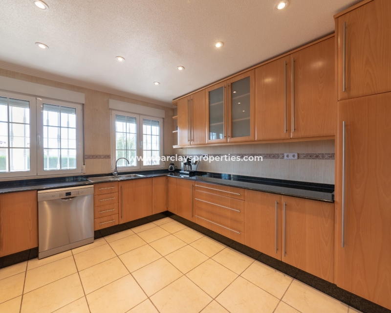 Wederverkoop - Vrijstaande Villa - Urb. La Marina