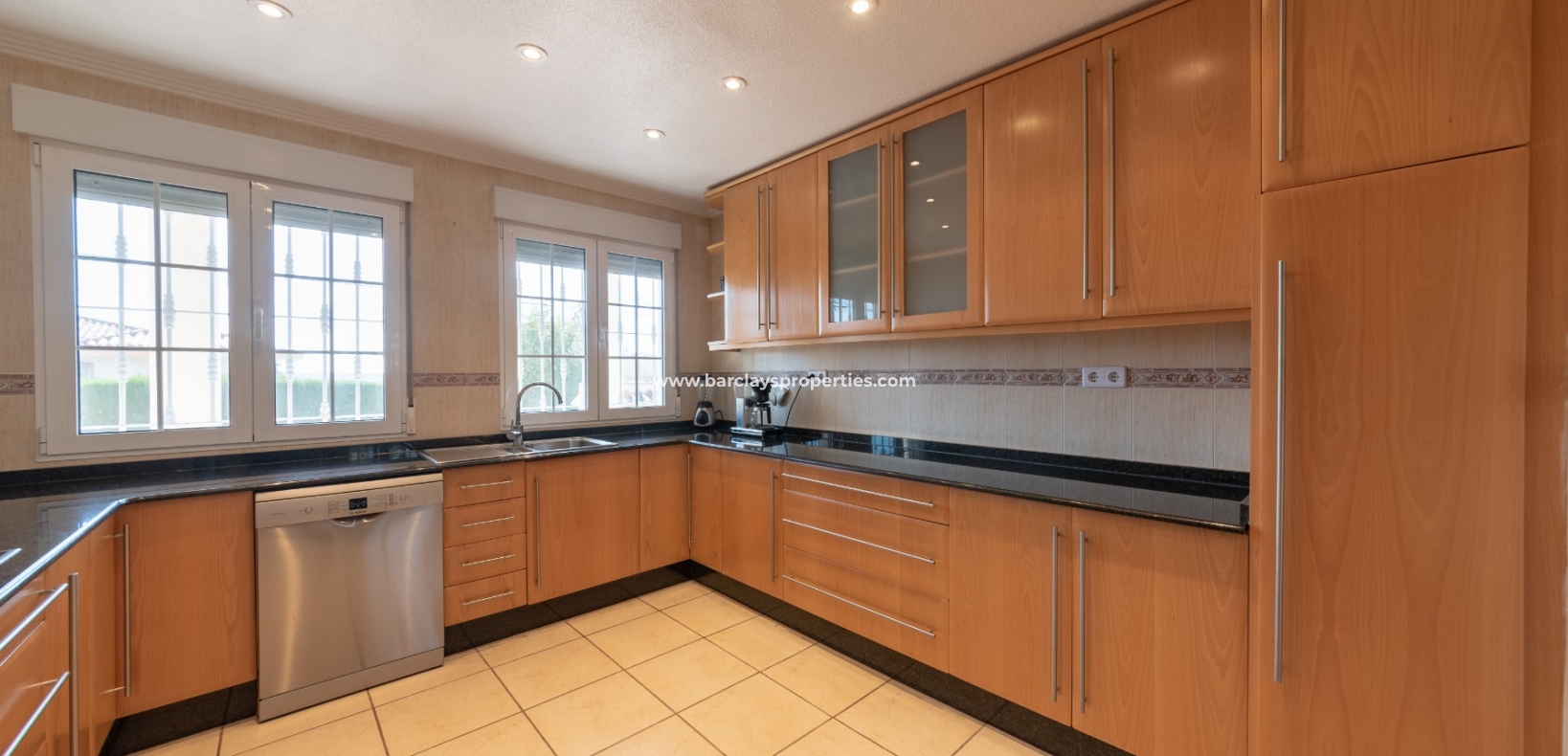 Wederverkoop - Vrijstaande Villa - Urb. La Marina