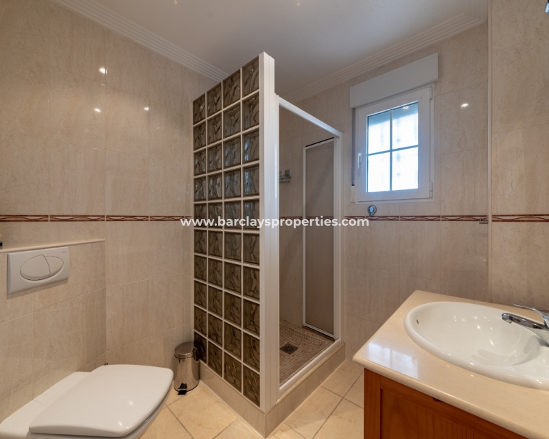 Wederverkoop - Vrijstaande Villa - Urb. La Marina