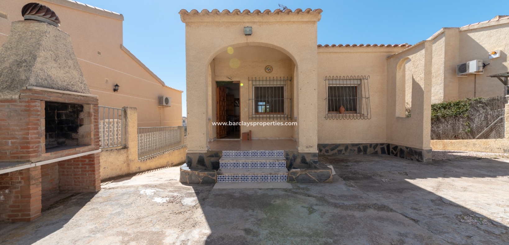 Wederverkoop - Vrijstaande Villa - Urb. La Marina