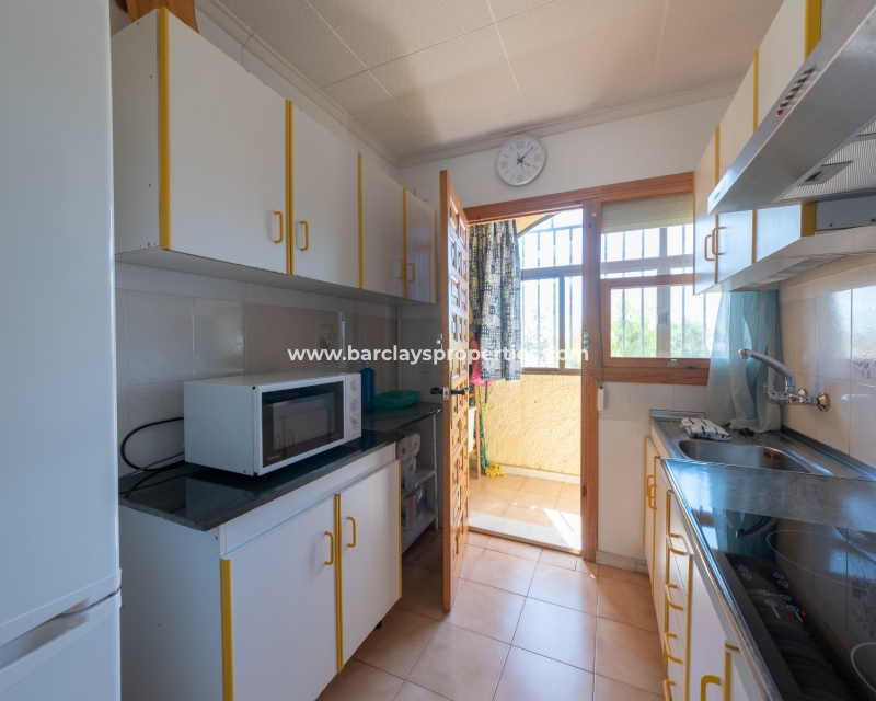 Wederverkoop - Vrijstaande Villa - Urb. La Marina