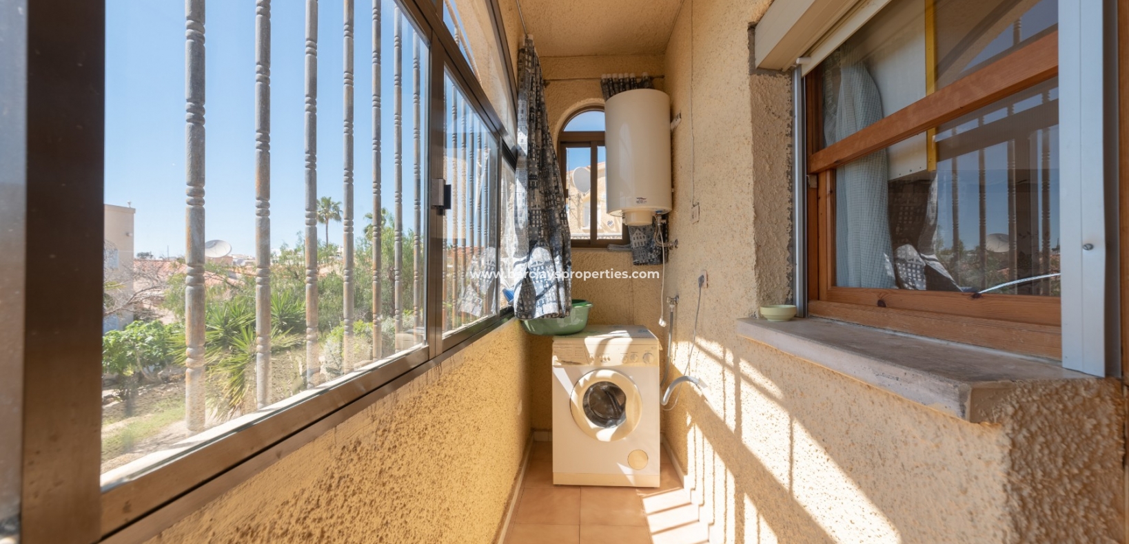 Wederverkoop - Vrijstaande Villa - Urb. La Marina