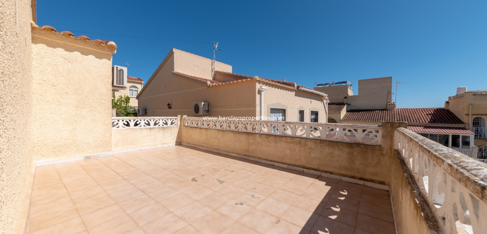 Wederverkoop - Vrijstaande Villa - Urb. La Marina