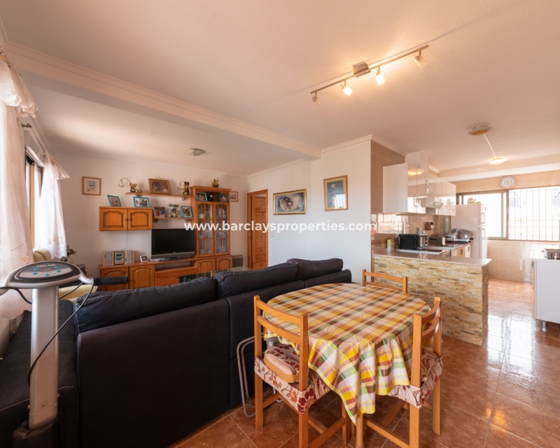 Wederverkoop - Vrijstaande Villa - Urb. La Marina