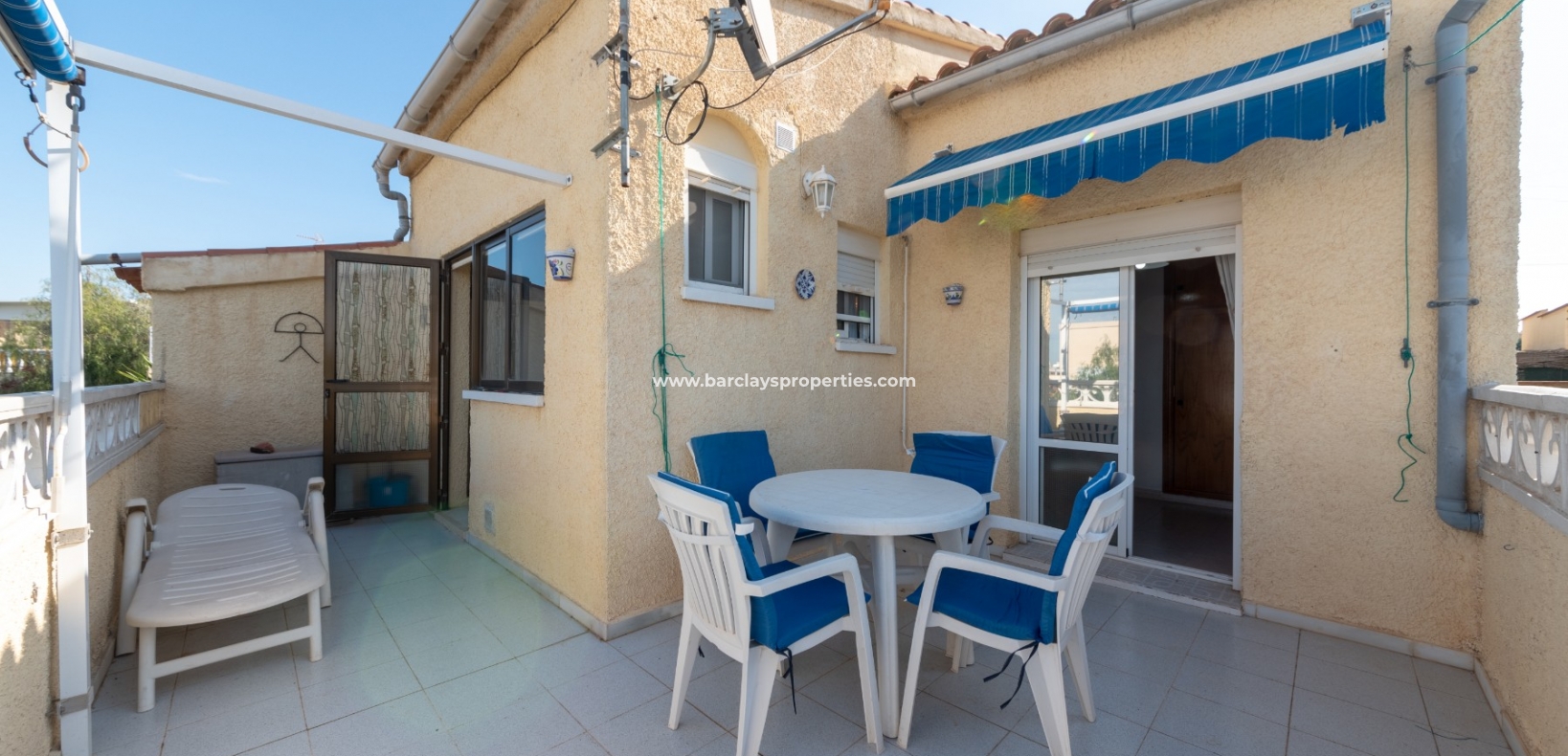 Wederverkoop - Vrijstaande Villa - Urb. La Marina