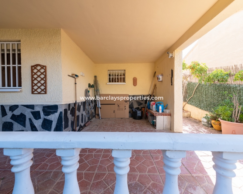 Wederverkoop - Vrijstaande Villa - Urb. La Marina