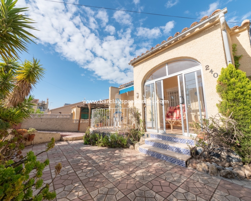 Wederverkoop - Vrijstaande Villa - Urb. La Marina