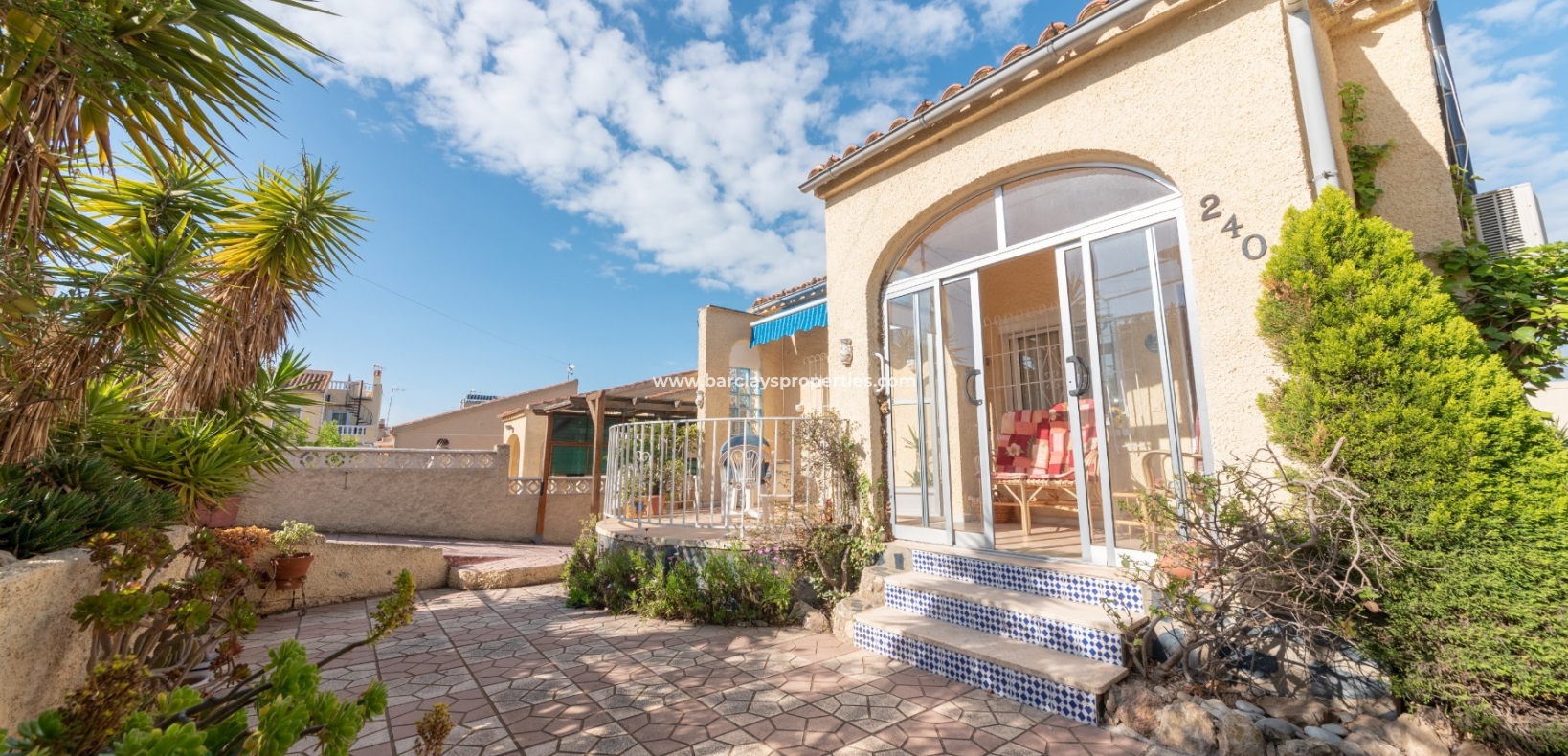 Wederverkoop - Vrijstaande Villa - Urb. La Marina