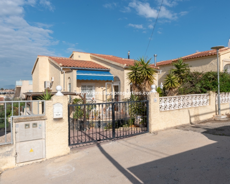 Wederverkoop - Vrijstaande Villa - Urb. La Marina