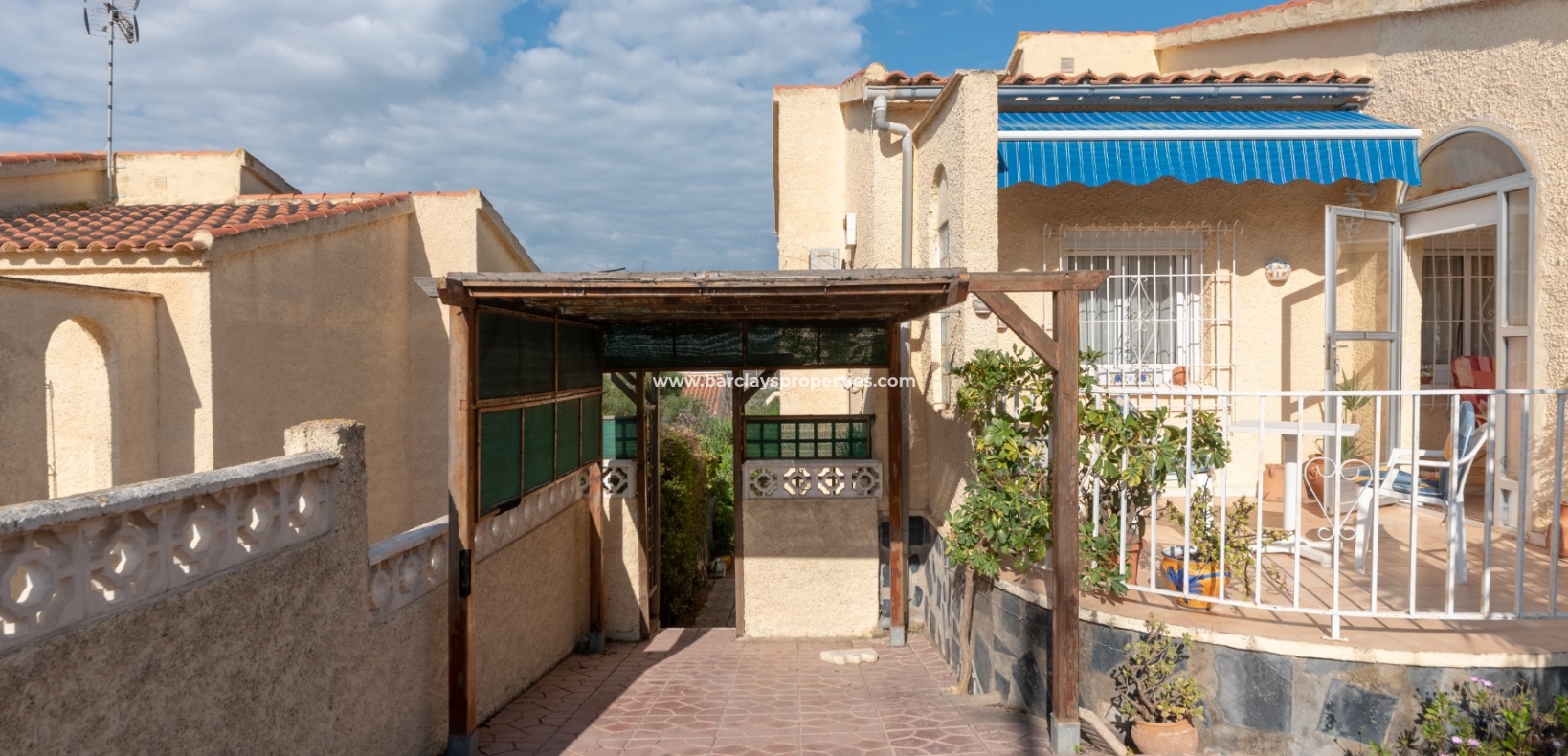 Wederverkoop - Vrijstaande Villa - Urb. La Marina