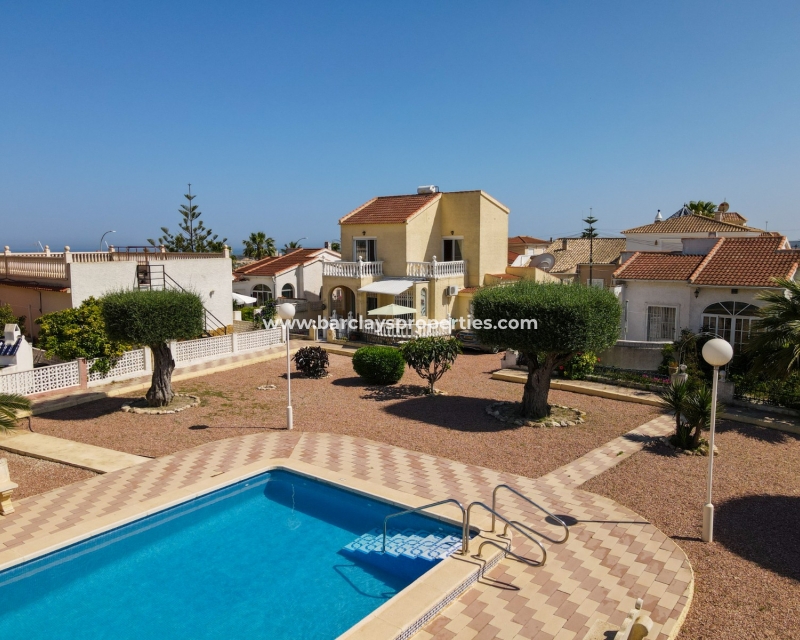 Wederverkoop - Vrijstaande Villa - Urb. La Marina