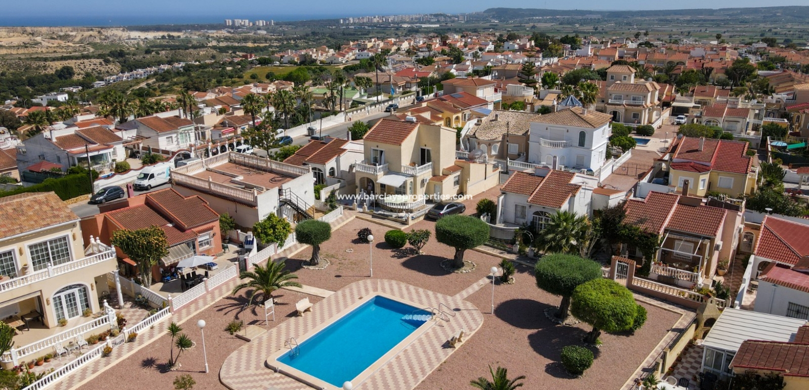 Wederverkoop - Vrijstaande Villa - Urb. La Marina