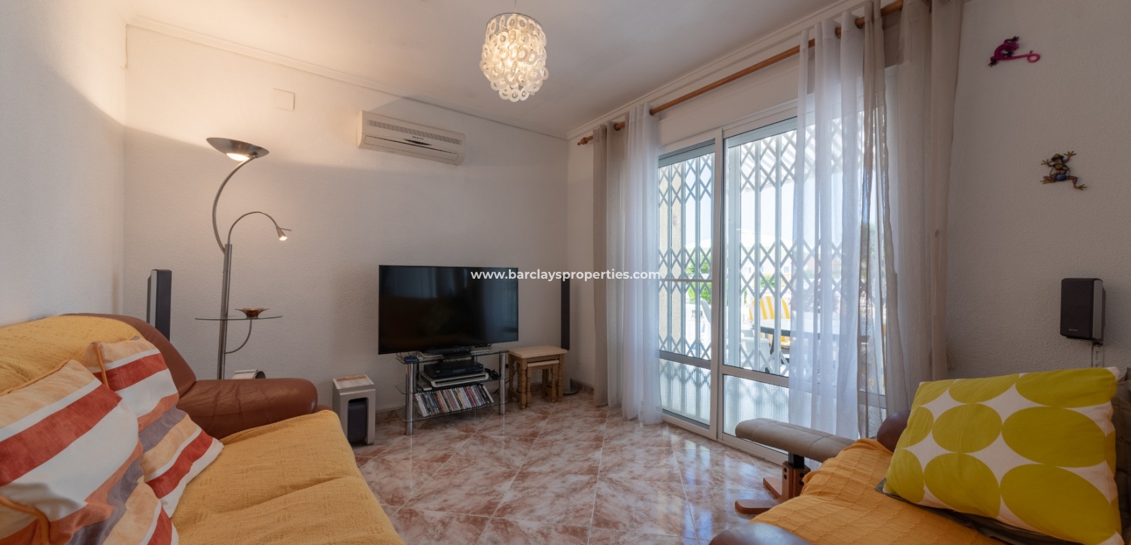 Wederverkoop - Vrijstaande Villa - Urb. La Marina