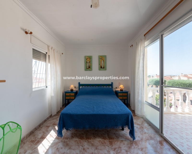 Wederverkoop - Vrijstaande Villa - Urb. La Marina