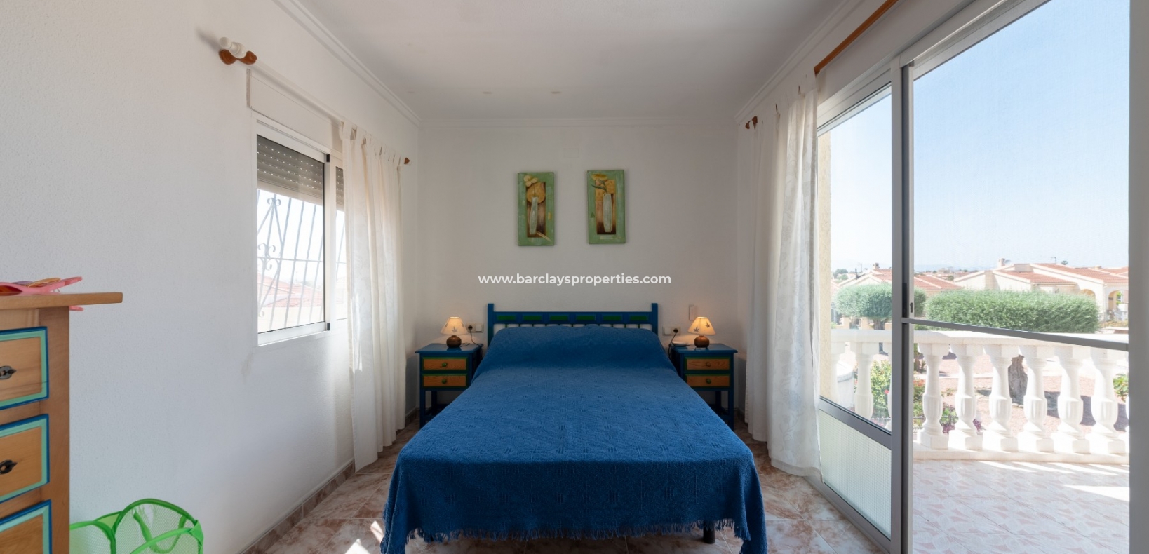 Wederverkoop - Vrijstaande Villa - Urb. La Marina