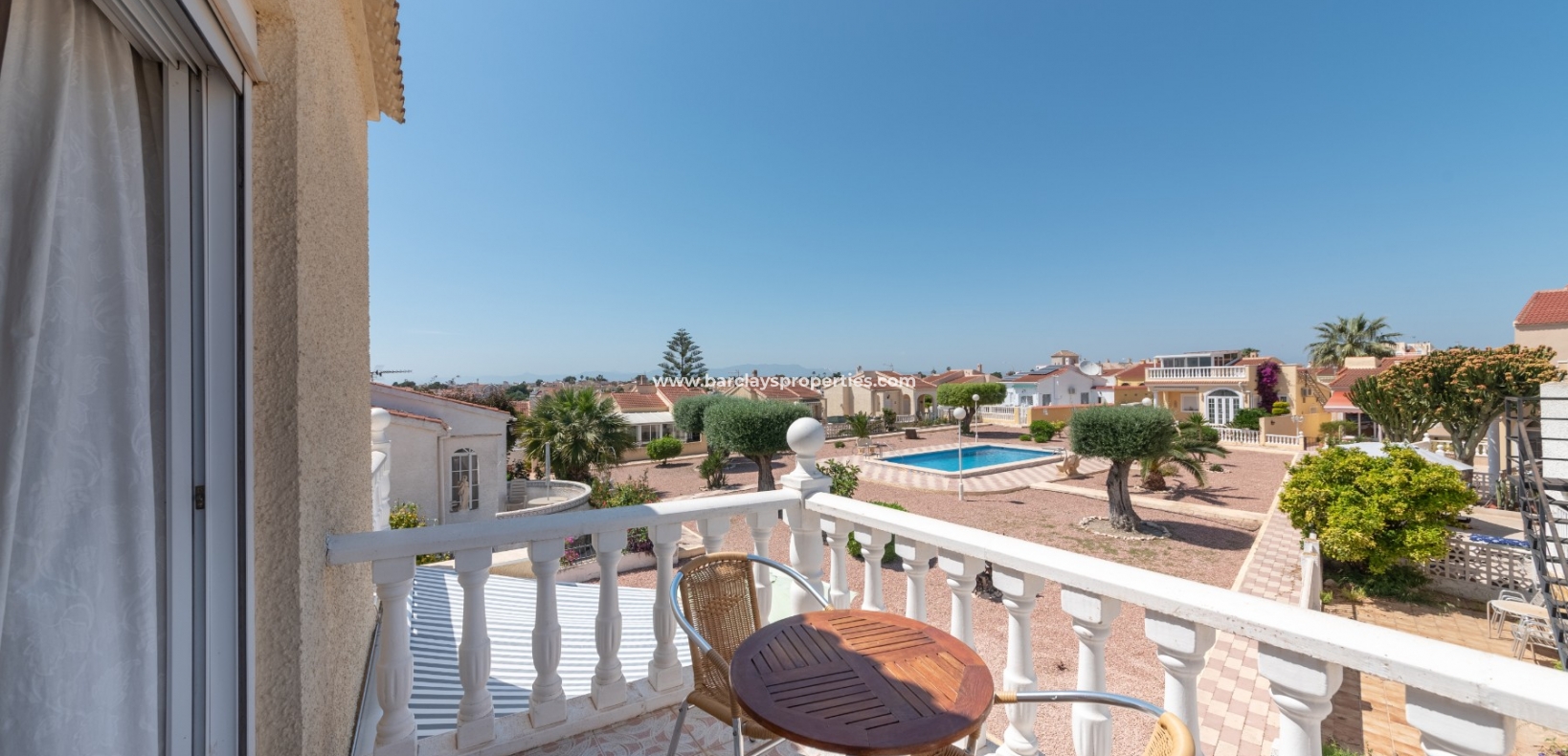 Wederverkoop - Vrijstaande Villa - Urb. La Marina