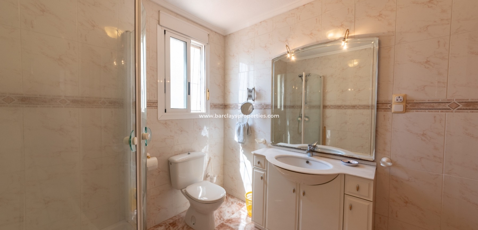 Wederverkoop - Vrijstaande Villa - Urb. La Marina