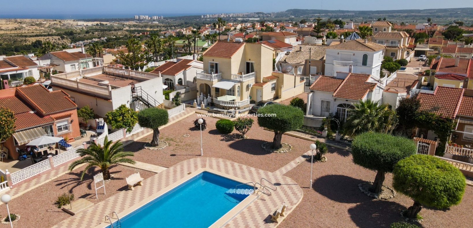 Wederverkoop - Vrijstaande Villa - Urb. La Marina