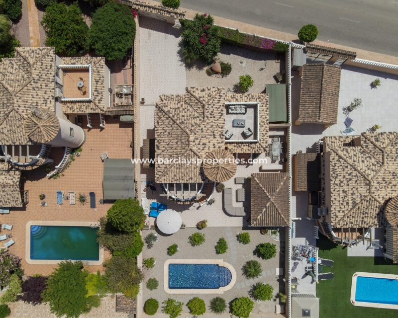 Wederverkoop - Vrijstaande Villa - Urb. La Marina