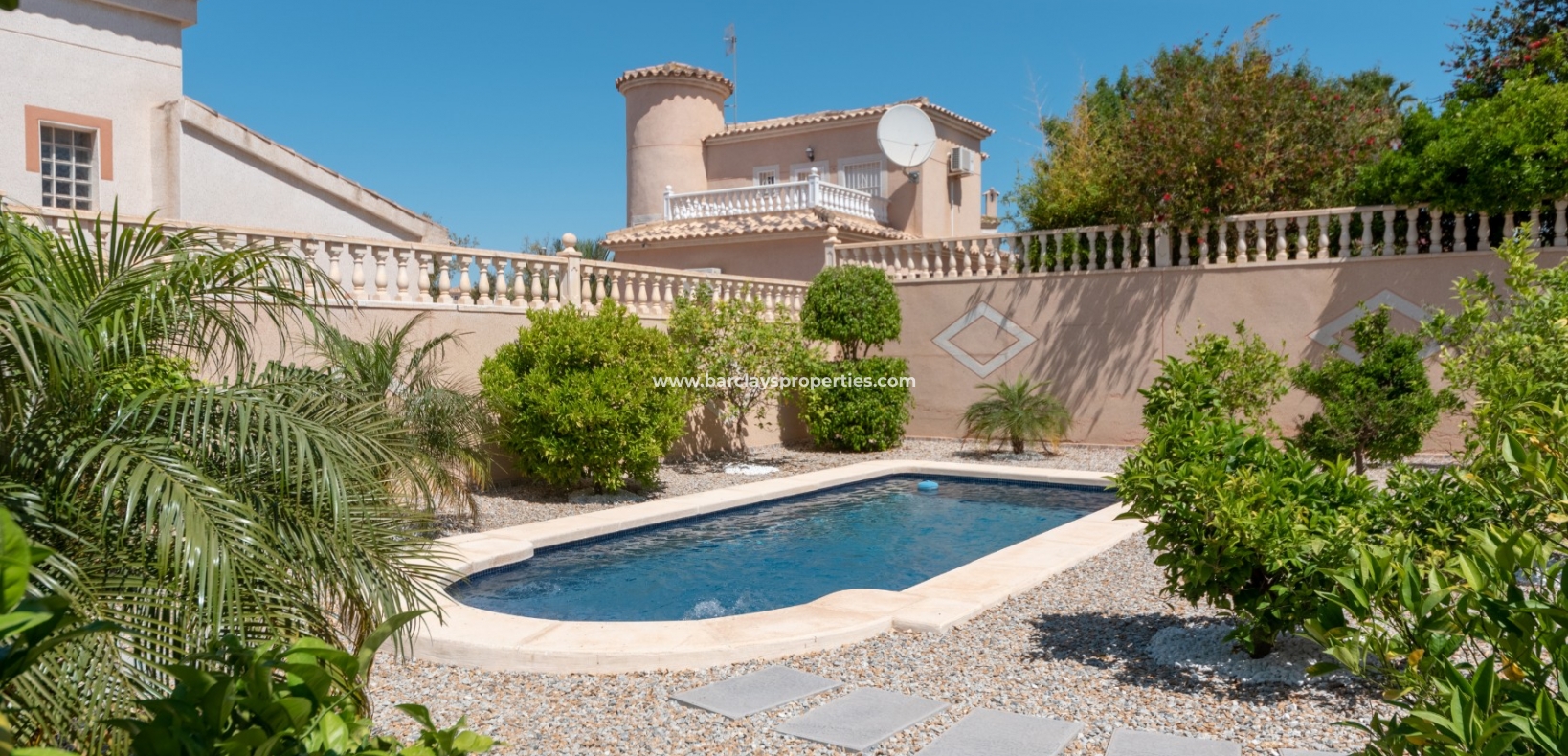 Wederverkoop - Vrijstaande Villa - Urb. La Marina