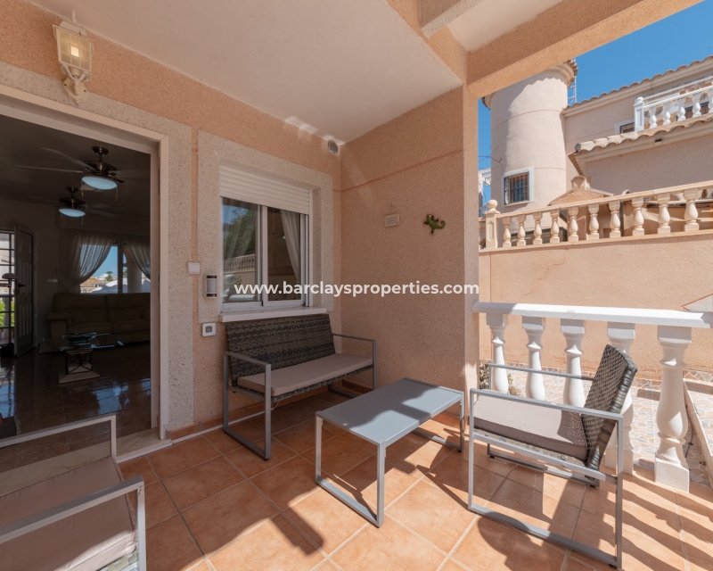 Wederverkoop - Vrijstaande Villa - Urb. La Marina