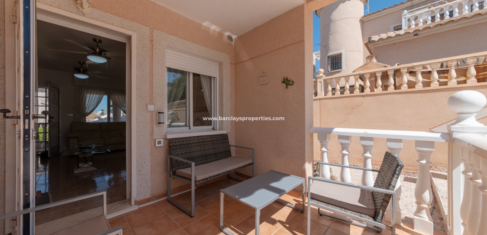 Wederverkoop - Vrijstaande Villa - Urb. La Marina