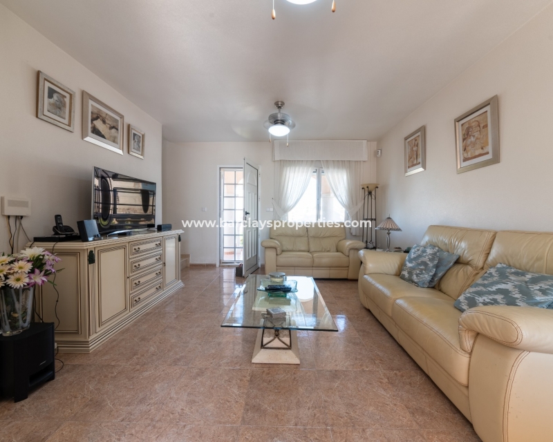 Wederverkoop - Vrijstaande Villa - Urb. La Marina