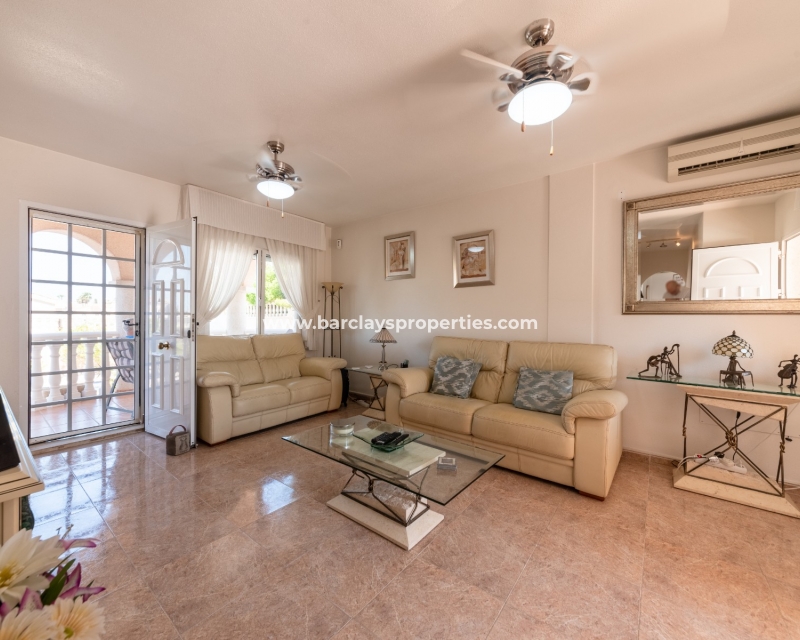 Wederverkoop - Vrijstaande Villa - Urb. La Marina