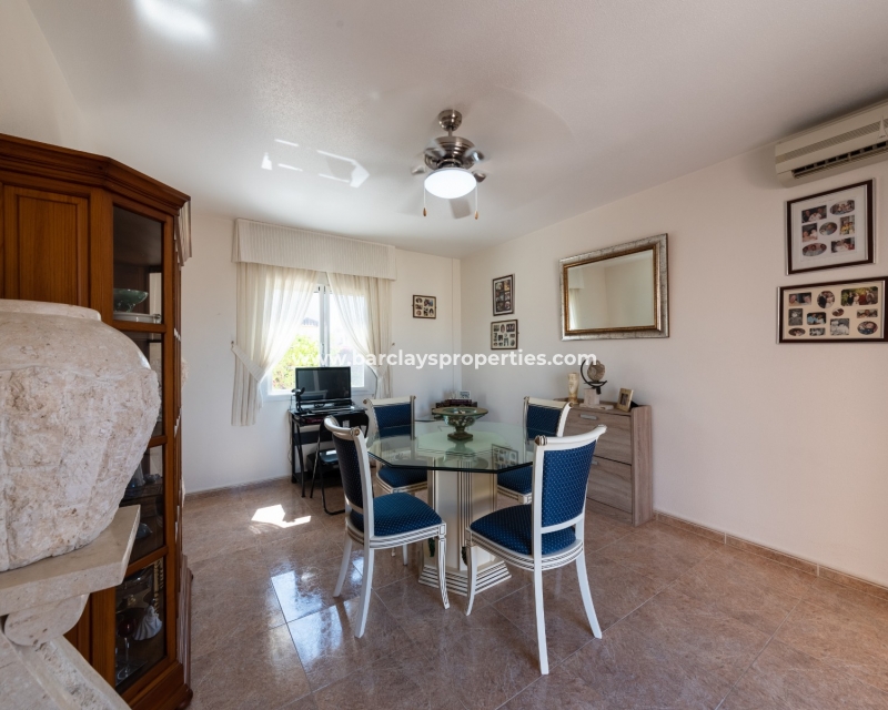 Wederverkoop - Vrijstaande Villa - Urb. La Marina