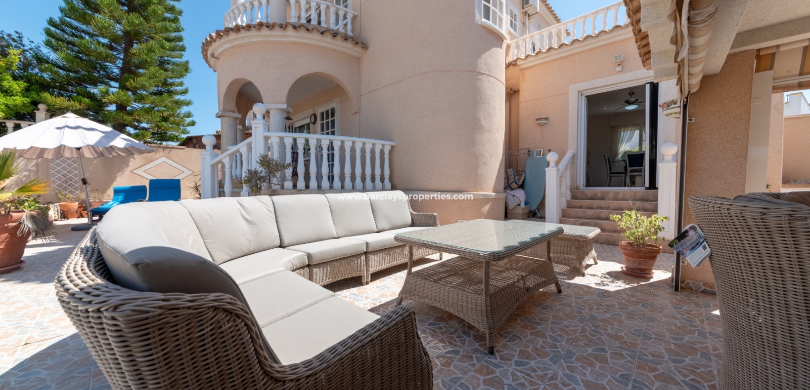 Wederverkoop - Vrijstaande Villa - Urb. La Marina