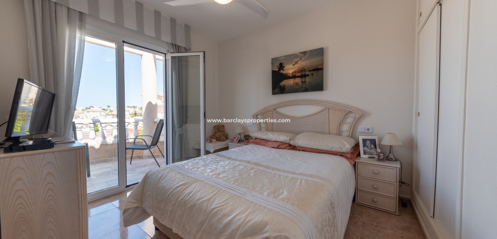 Wederverkoop - Vrijstaande Villa - Urb. La Marina