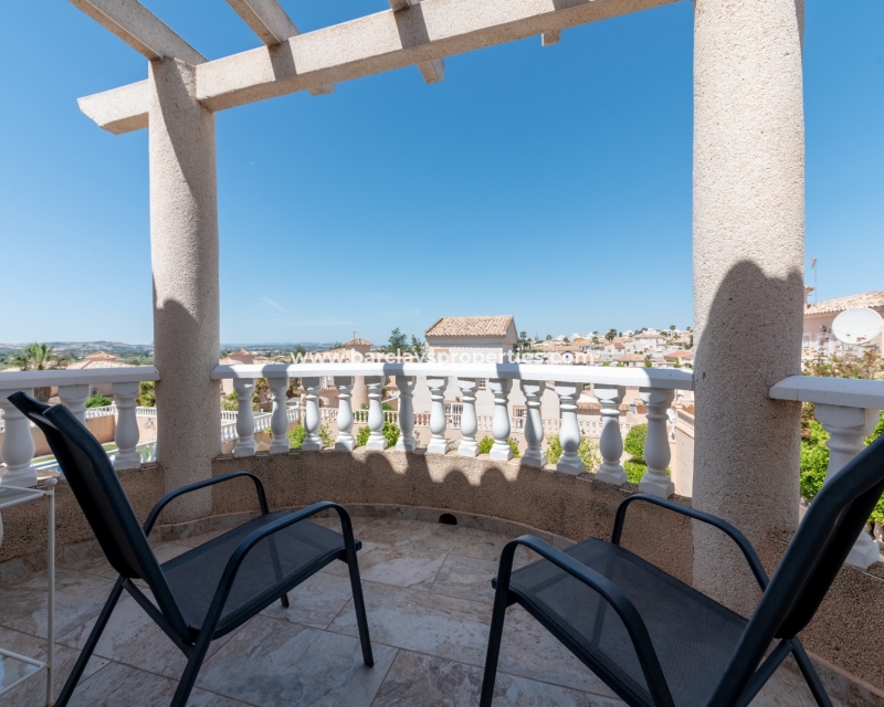 Wederverkoop - Vrijstaande Villa - Urb. La Marina