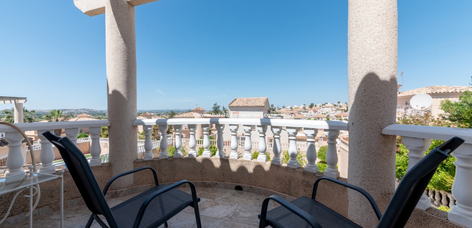 Wederverkoop - Vrijstaande Villa - Urb. La Marina