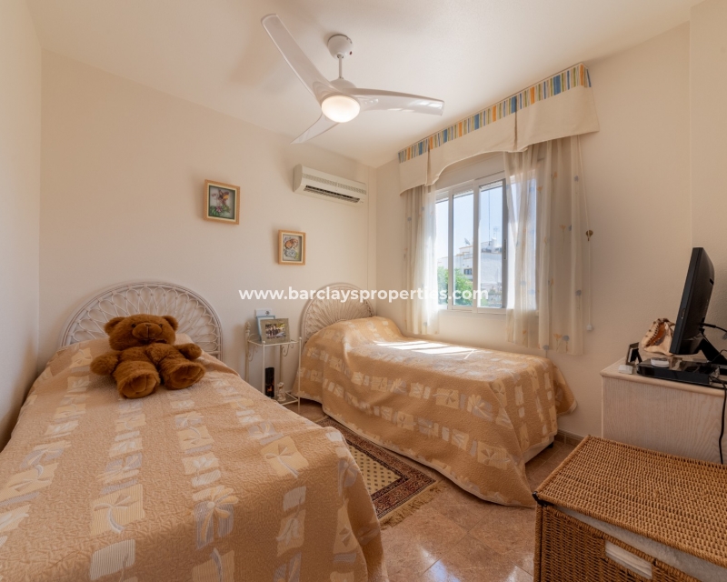 Wederverkoop - Vrijstaande Villa - Urb. La Marina