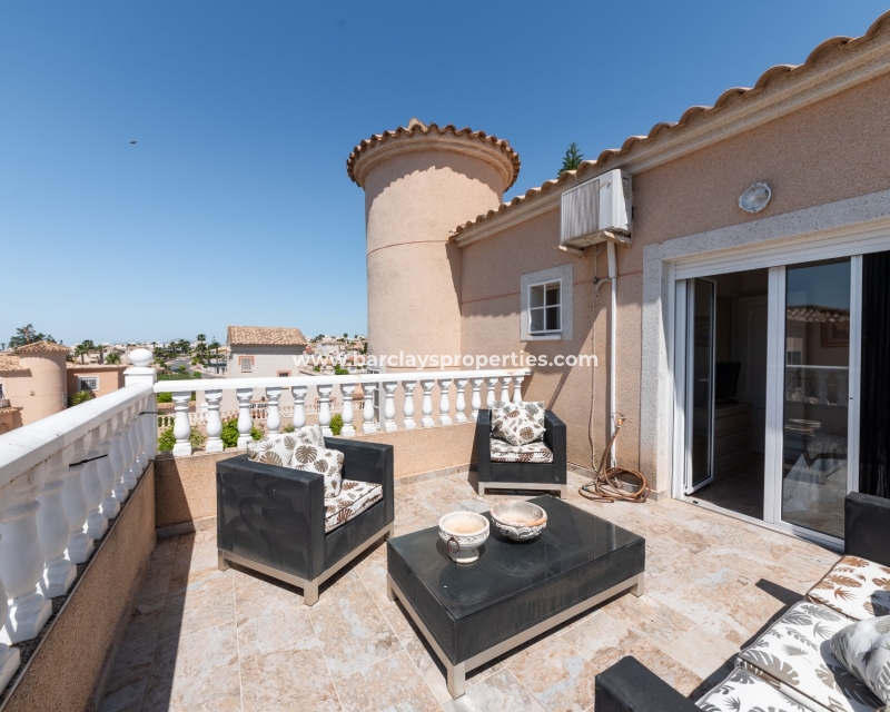 Wederverkoop - Vrijstaande Villa - Urb. La Marina