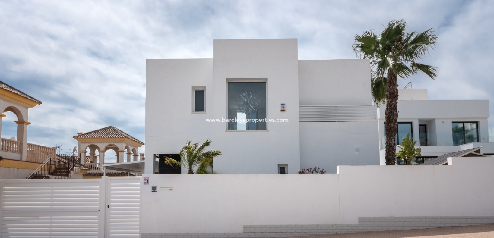 Wederverkoop - Vrijstaande Villa - Urb. La Marina