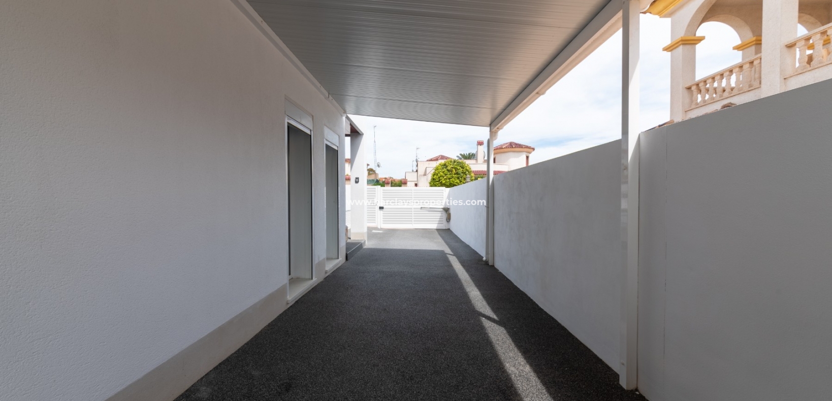 Wederverkoop - Vrijstaande Villa - Urb. La Marina