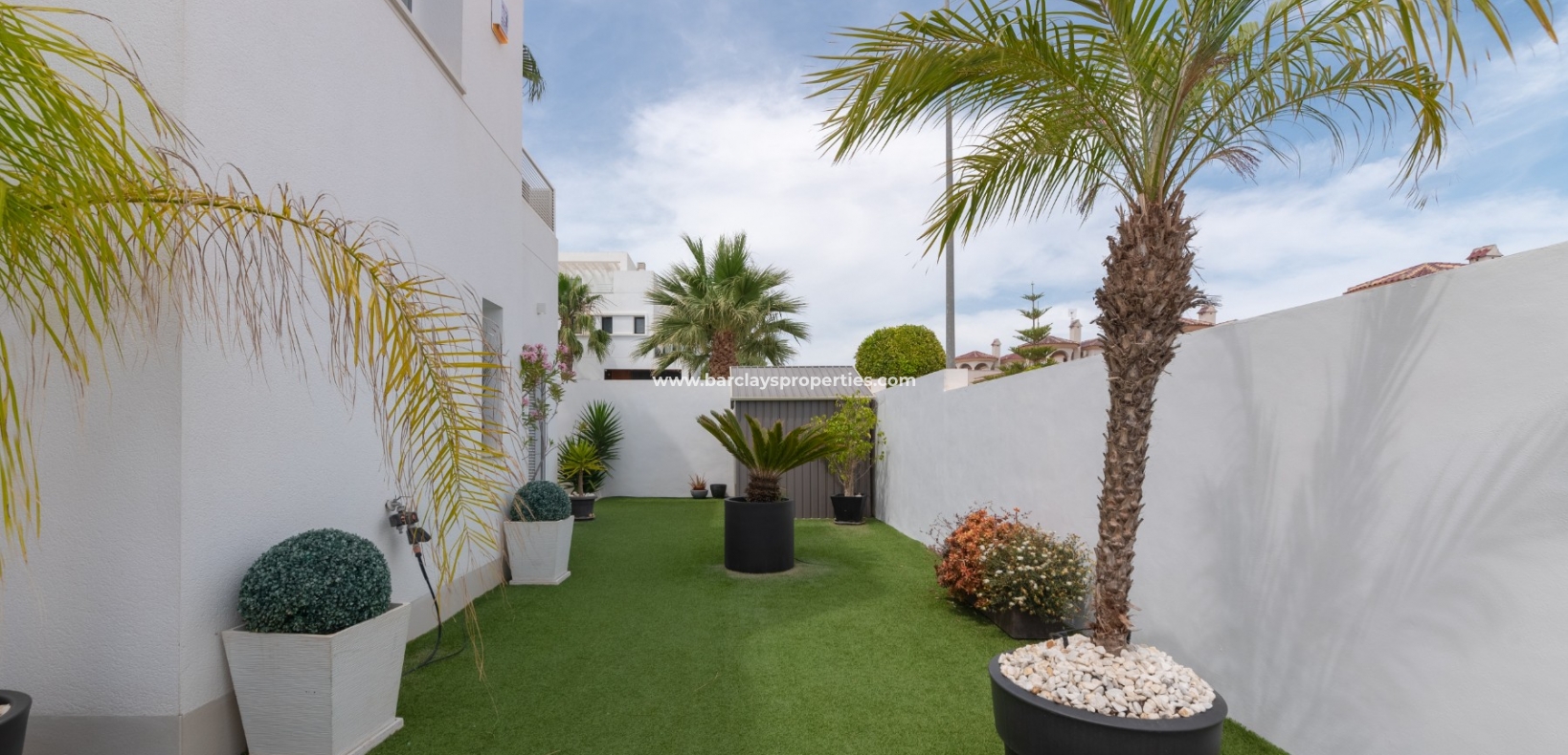 Wederverkoop - Vrijstaande Villa - Urb. La Marina