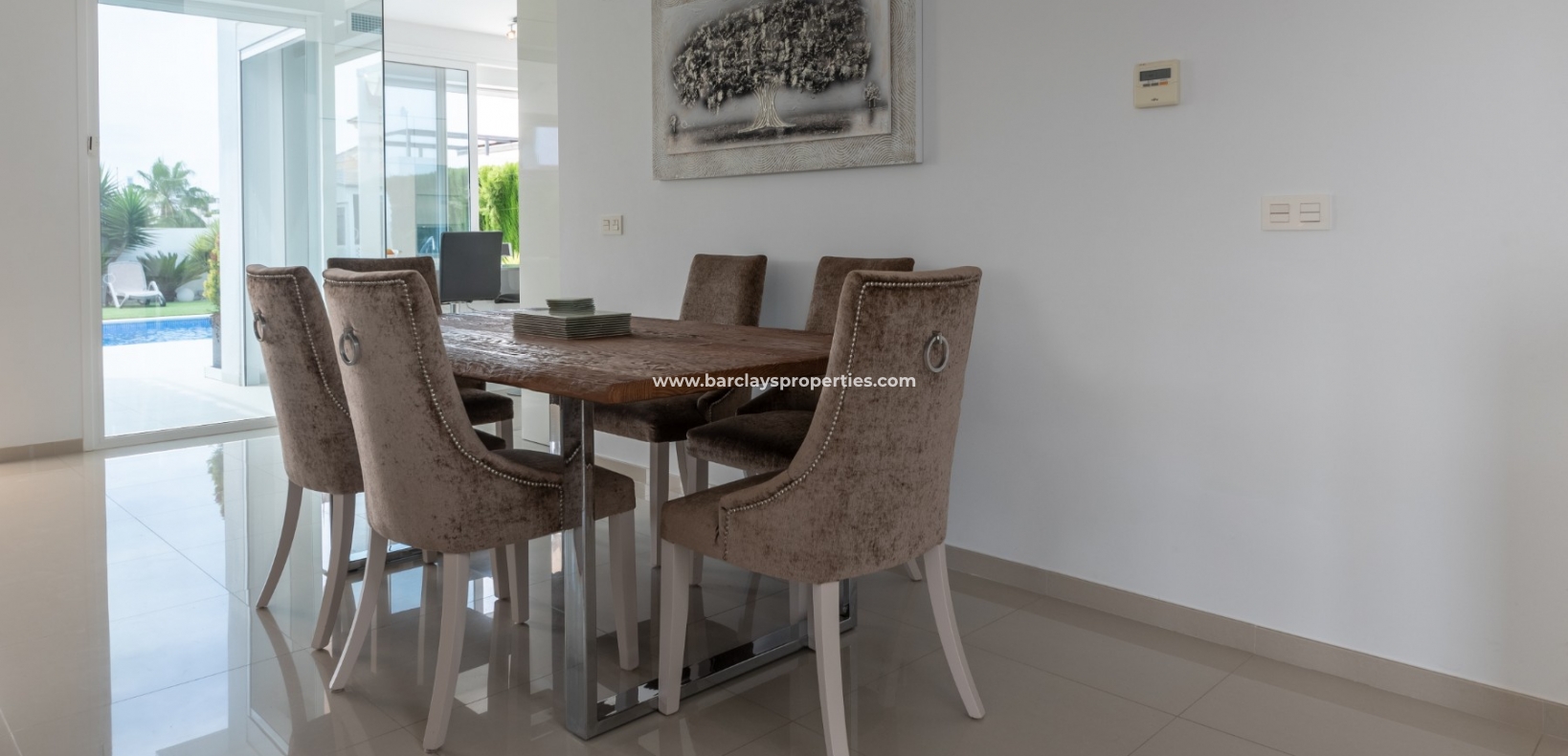 Wederverkoop - Vrijstaande Villa - Urb. La Marina