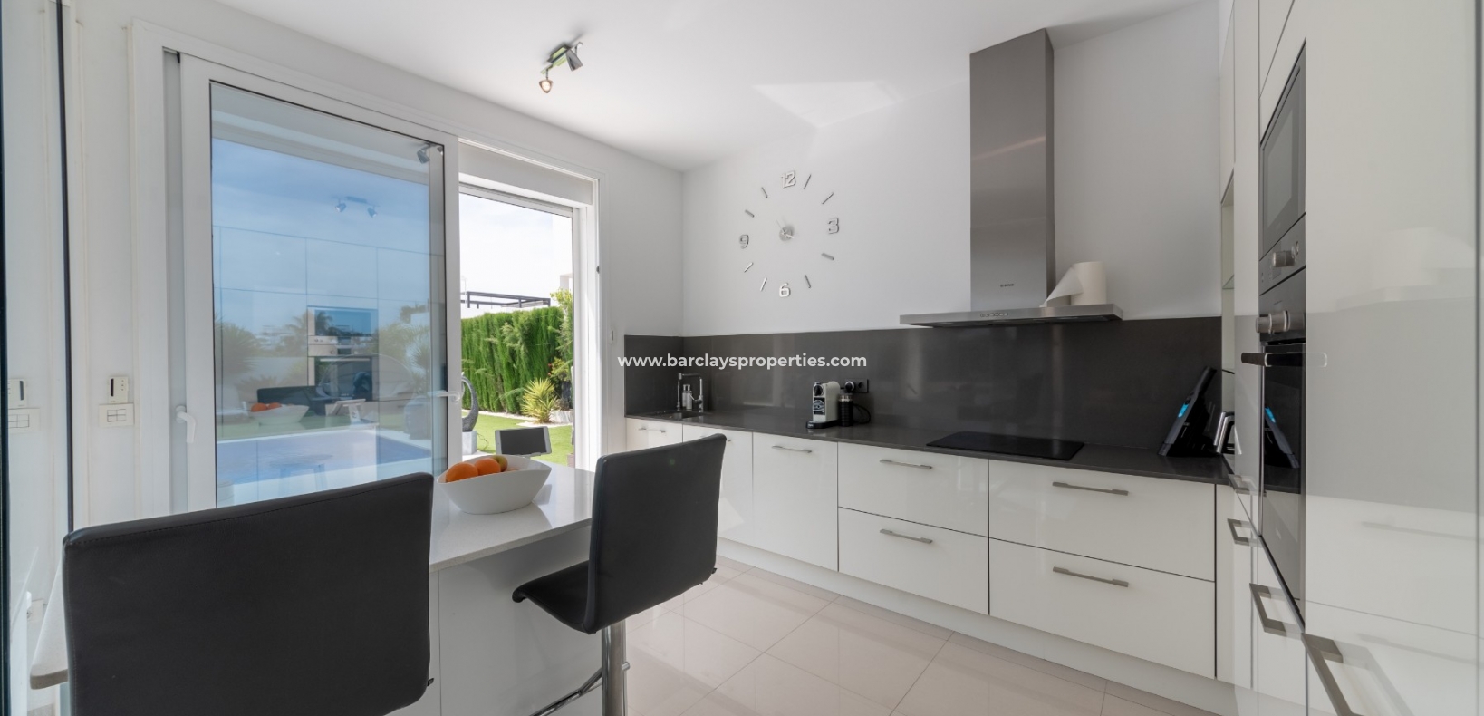 Wederverkoop - Vrijstaande Villa - Urb. La Marina