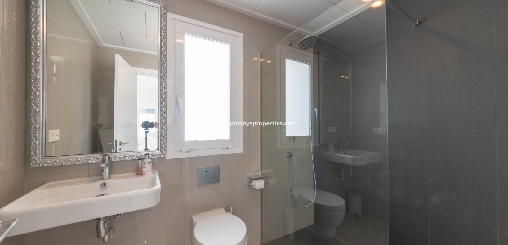 Wederverkoop - Vrijstaande Villa - Urb. La Marina