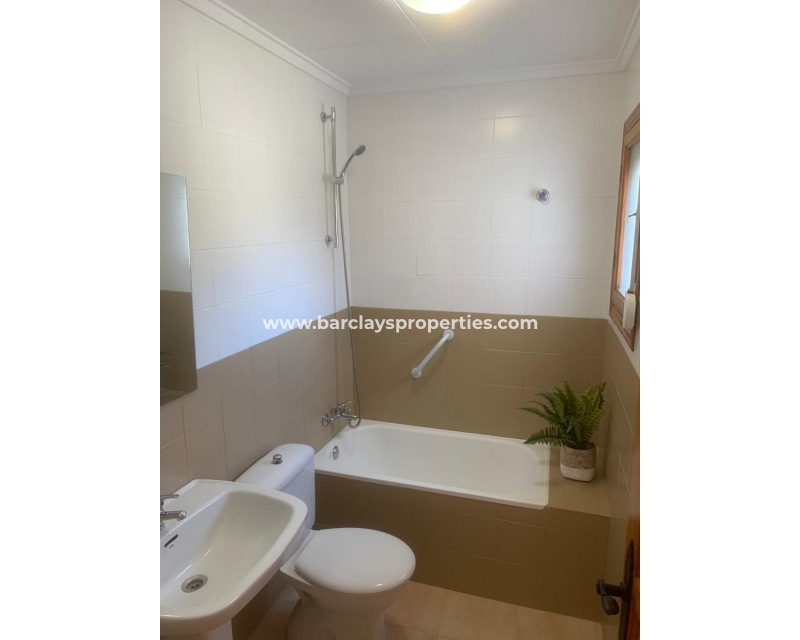 Wederverkoop - Vrijstaande Villa - Urb. La Marina