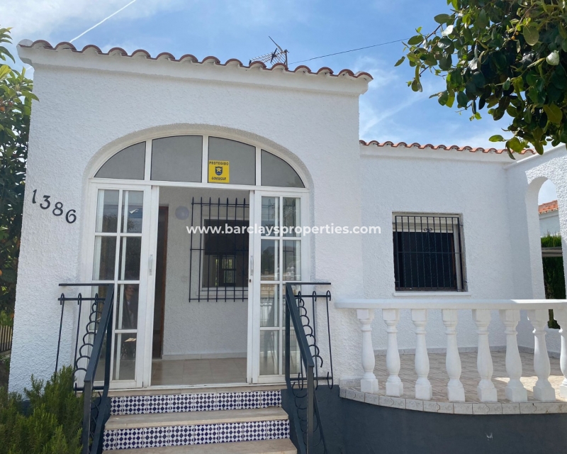 Wederverkoop - Vrijstaande Villa - Urb. La Marina