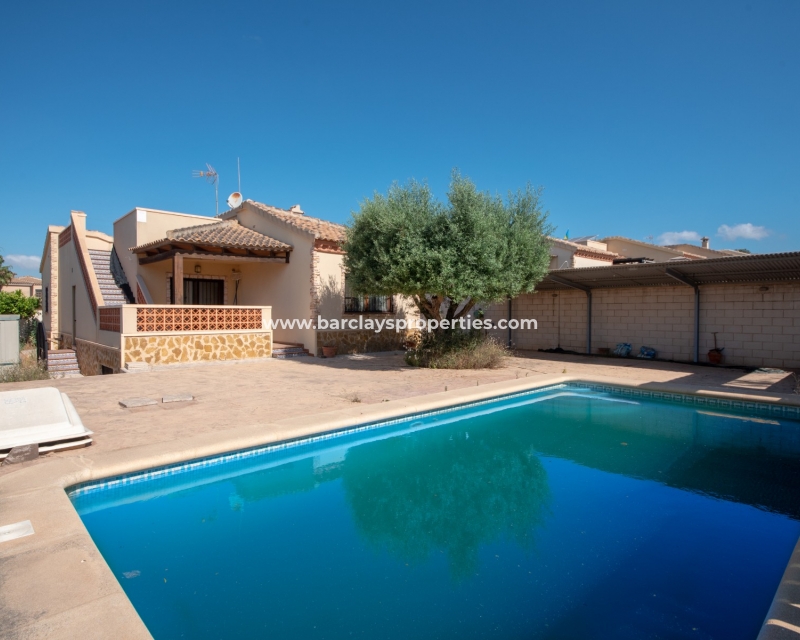 Wederverkoop - Vrijstaande Villa - Urb. La Marina