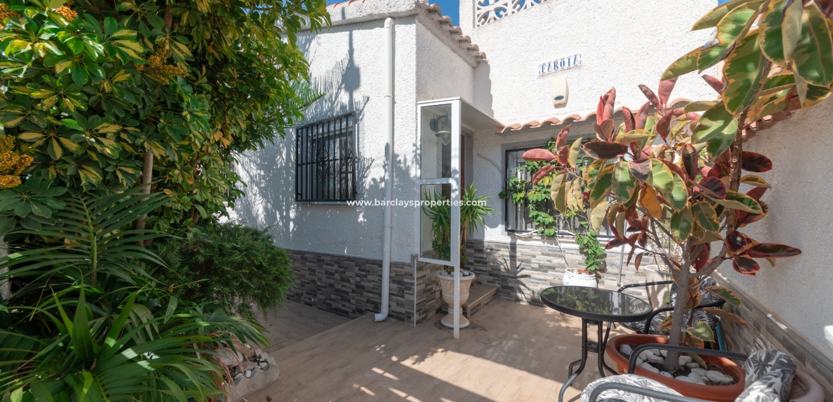 Wederverkoop - Vrijstaande Villa - Urb. La Marina