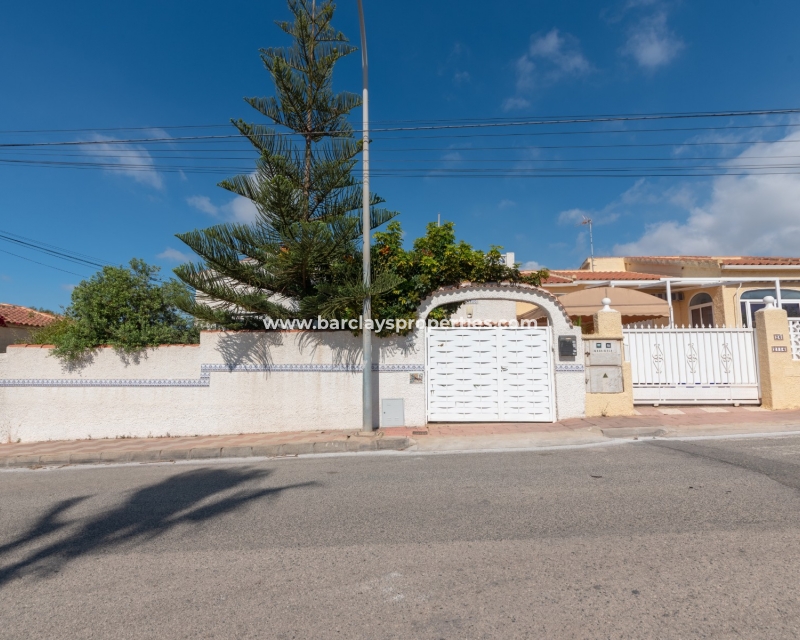 Wederverkoop - Vrijstaande Villa - Urb. La Marina