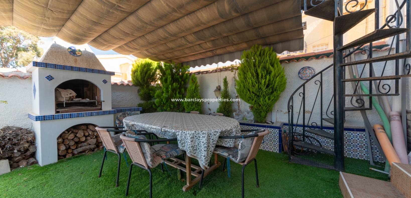 Wederverkoop - Vrijstaande Villa - Urb. La Marina