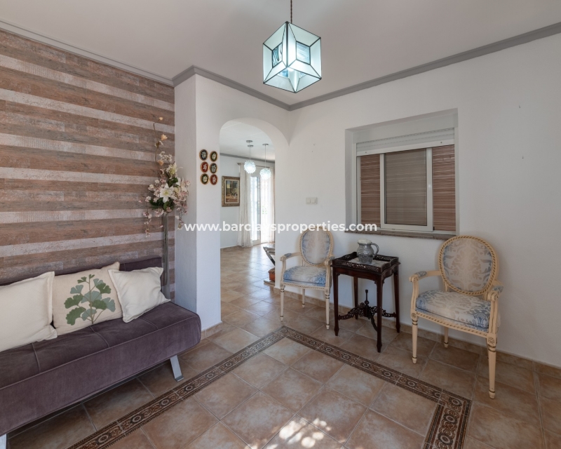 Wederverkoop - Vrijstaande Villa - Urb. La Marina