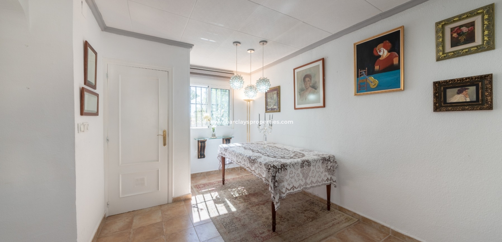 Wederverkoop - Vrijstaande Villa - Urb. La Marina