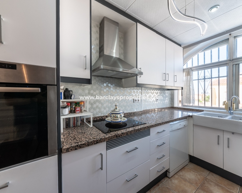 Wederverkoop - Vrijstaande Villa - Urb. La Marina